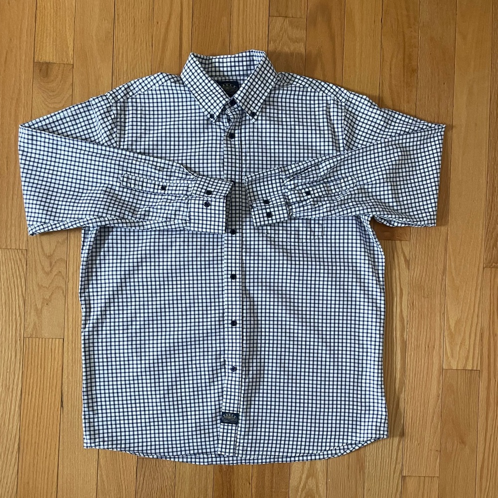 NWOT. Classic Checkered Button-Down Shirt for Men